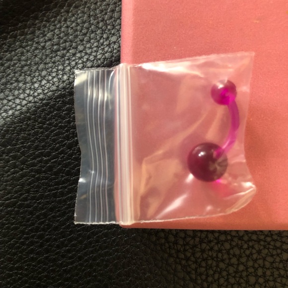 ⭐️3/$15 New! Flexible purple navel belly ring 14 gauge - Picture 2 of 9